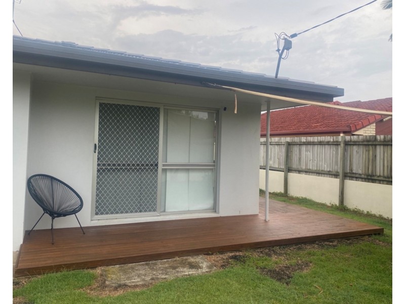230 Bayview Street, Runaway Bay QLD 4216