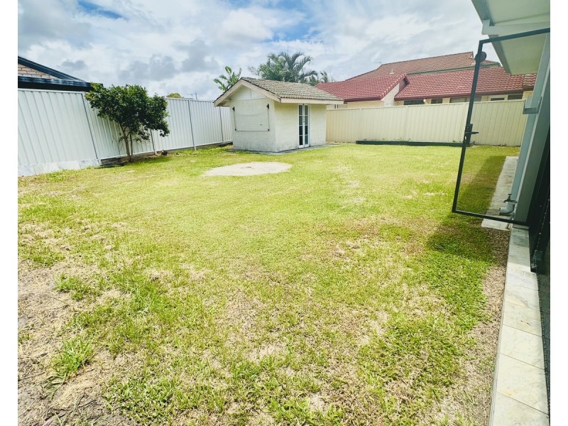 230 Bayview Street, Runaway Bay QLD 4216