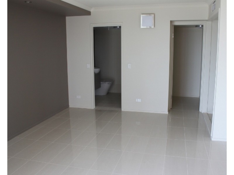 3/20 Lawson Street, Southport QLD 4215