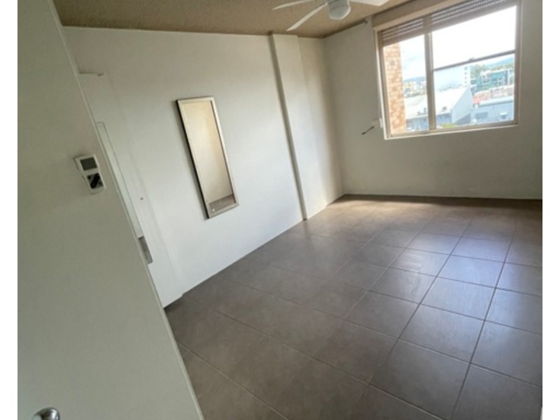 19/72 Marine Parade, Southport QLD 4215