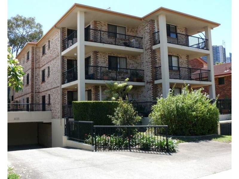 3/56 Bauer Street, Southport QLD 4215