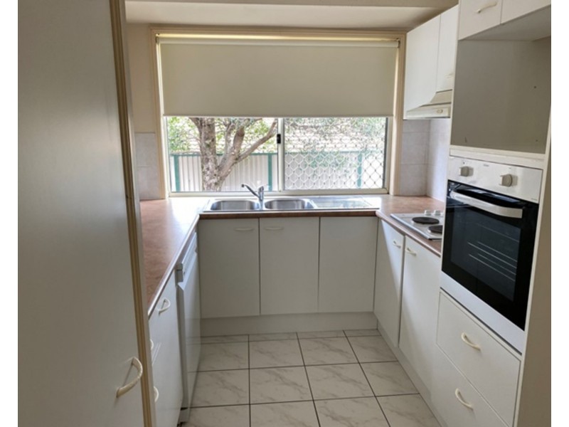 50  Greenacre Drive, Parkwood QLD 4214