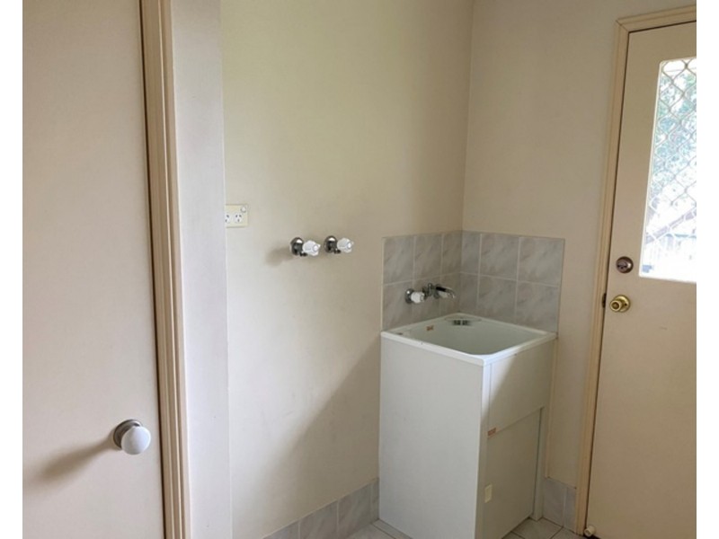 50  Greenacre Drive, Parkwood QLD 4214