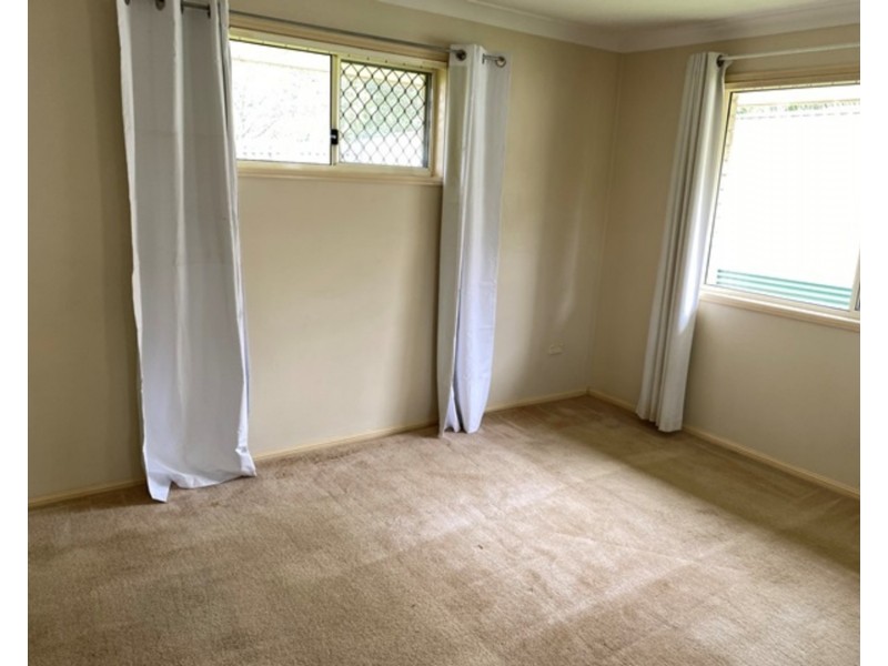 50  Greenacre Drive, Parkwood QLD 4214