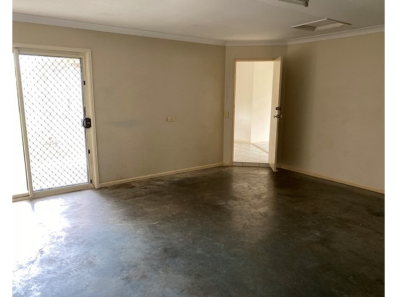 50  Greenacre Drive, Parkwood QLD 4214