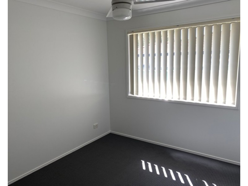 177 Greenacre Drive, Arundel QLD 4214