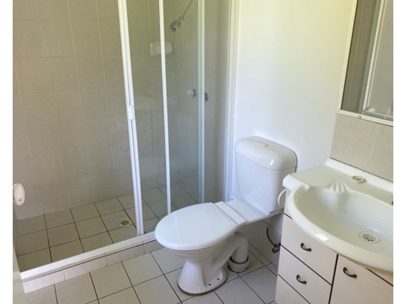 177 Greenacre Drive, Arundel QLD 4214