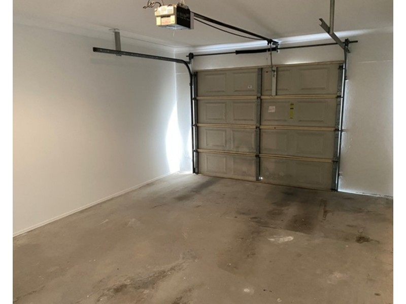 177 Greenacre Drive, Arundel QLD 4214