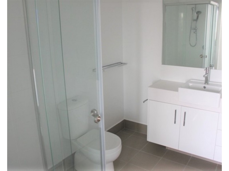 703/26 Spendelove Avenue, Southport QLD 4215