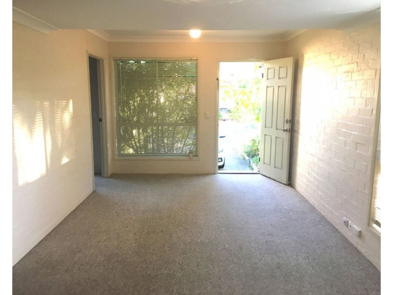 5/13-17 Brown Street, Labrador QLD 4215