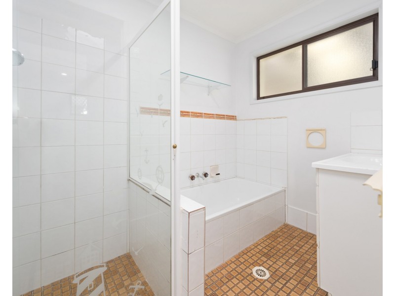 7 Theodore Place, Molendinar QLD 4214