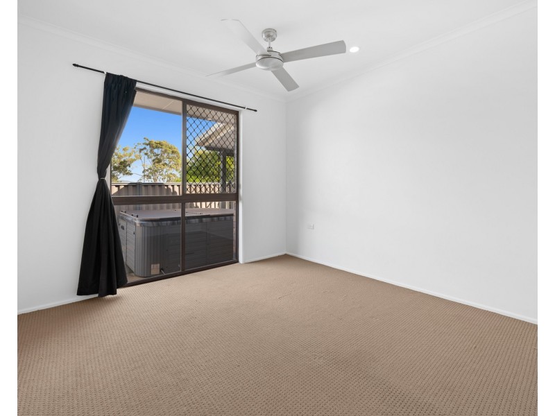 7 Theodore Place, Molendinar QLD 4214