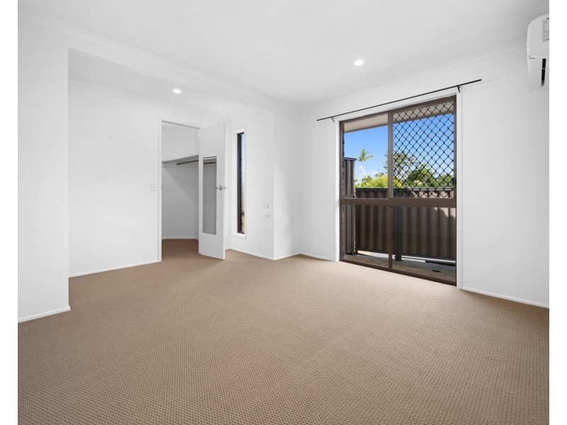 7 Theodore Place, Molendinar QLD 4214
