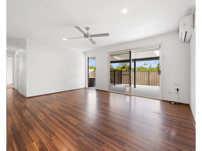 7 Theodore Place, Molendinar QLD 4214