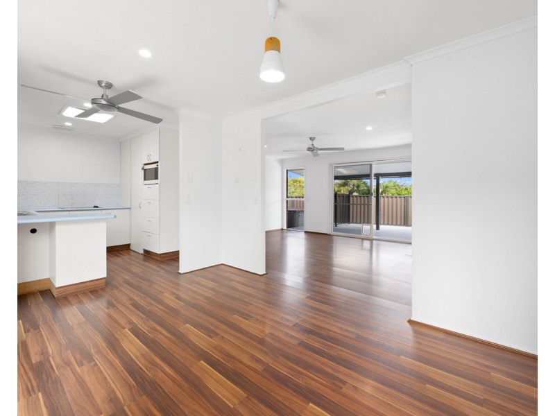 7 Theodore Place, Molendinar QLD 4214