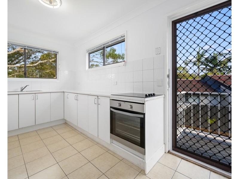 2/2 Ellen Street, Southport QLD 4215