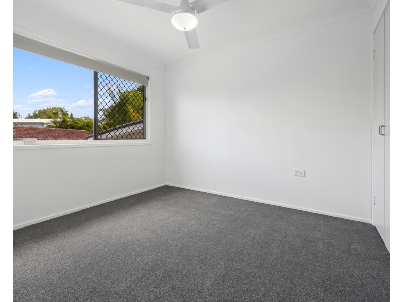 2/2 Ellen Street, Southport QLD 4215