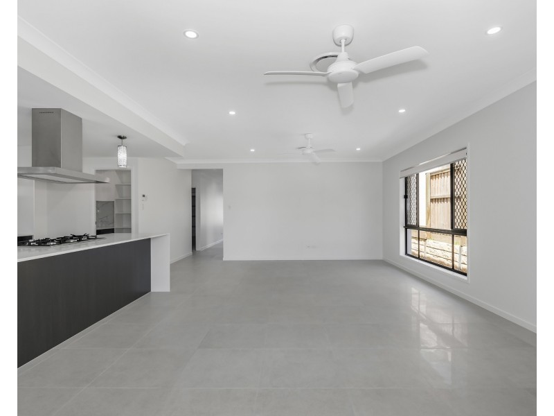 91 Girtin Circuit, Pimpama QLD 4209