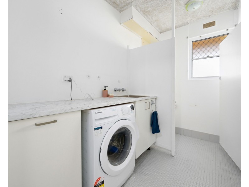 12/72 Marine Parade, Southport QLD 4215