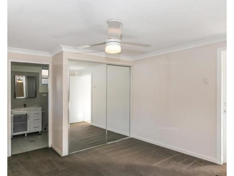 1/12 Royal Palm Court, Southport QLD 4215