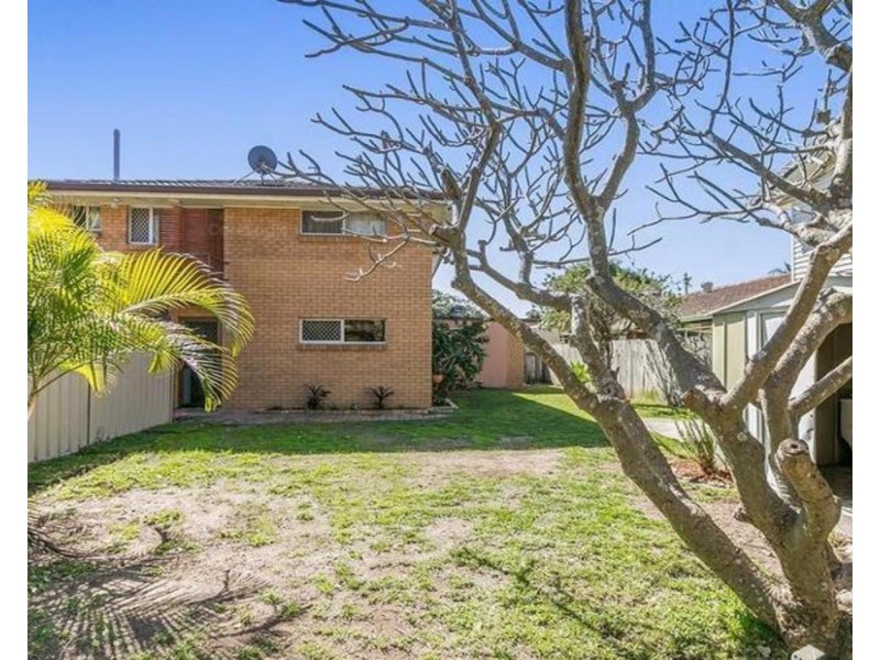1/12 Royal Palm Court, Southport QLD 4215