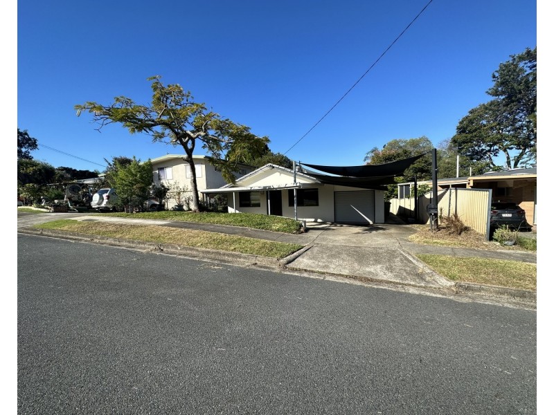 5 Kuranga Avenue, Southport QLD 4215