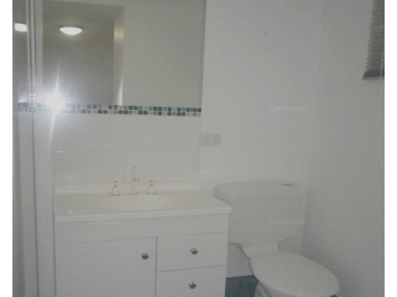 22a Warana Avenue, Southport QLD 4215