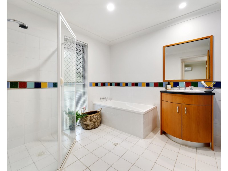 1/75 Eugaree Street, Southport QLD 4215