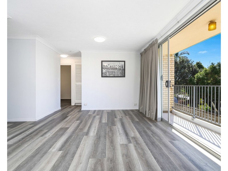 1/45 Railway Street, Southport QLD 4215