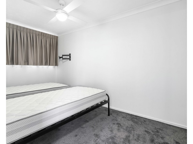 1/45 Railway Street, Southport QLD 4215