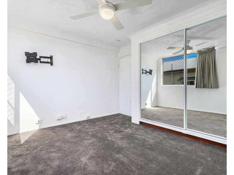 1/45 Railway Street, Southport QLD 4215