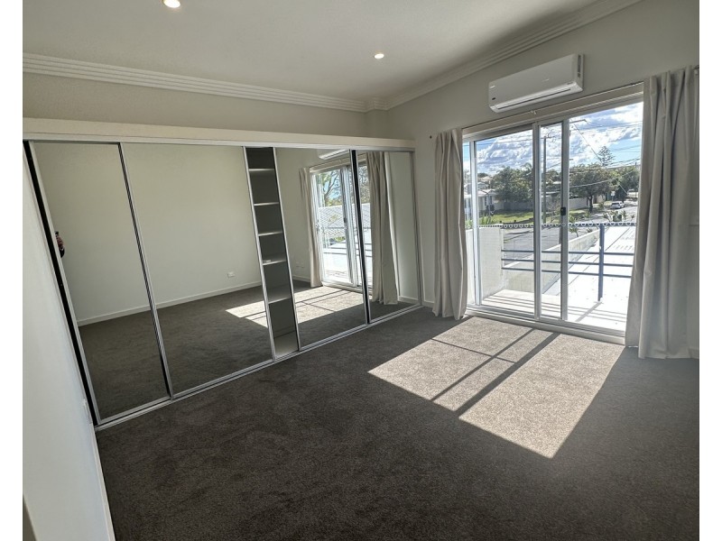105 Turpin Road, Labrador QLD 4215