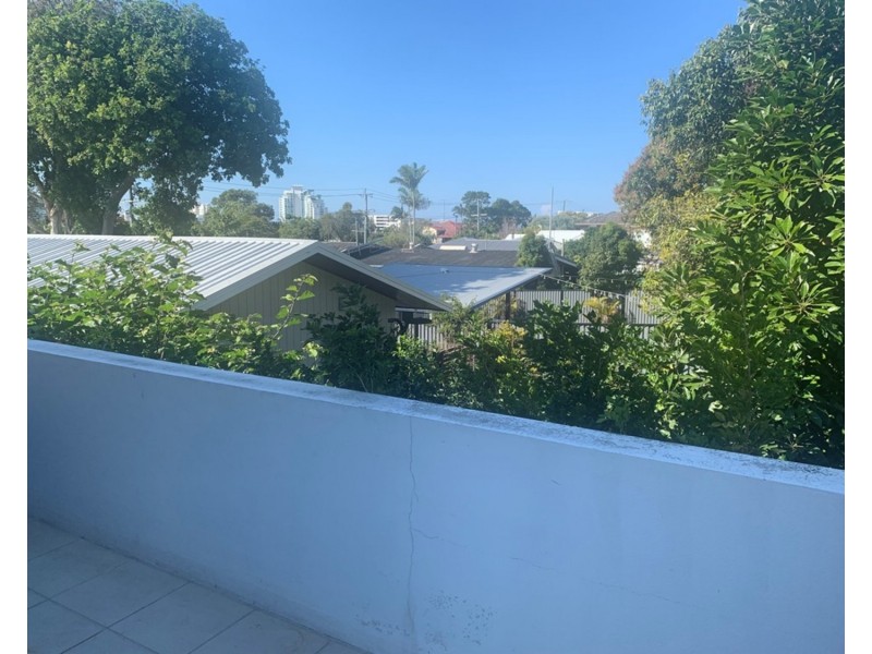 105 Turpin Road, Labrador QLD 4215