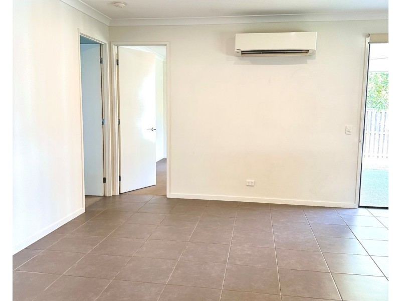1 Jade Way, Helensvale QLD 4212
