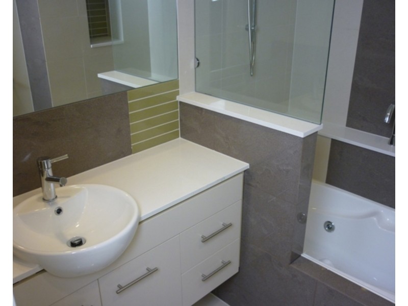 10/20 Lawson Street, Southport QLD 4215