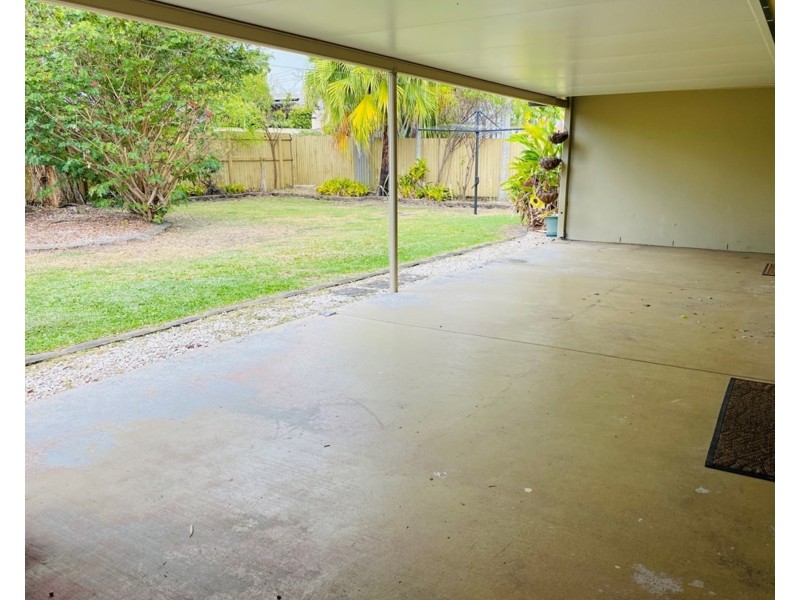 89 Wardoo Street, Southport QLD 4215