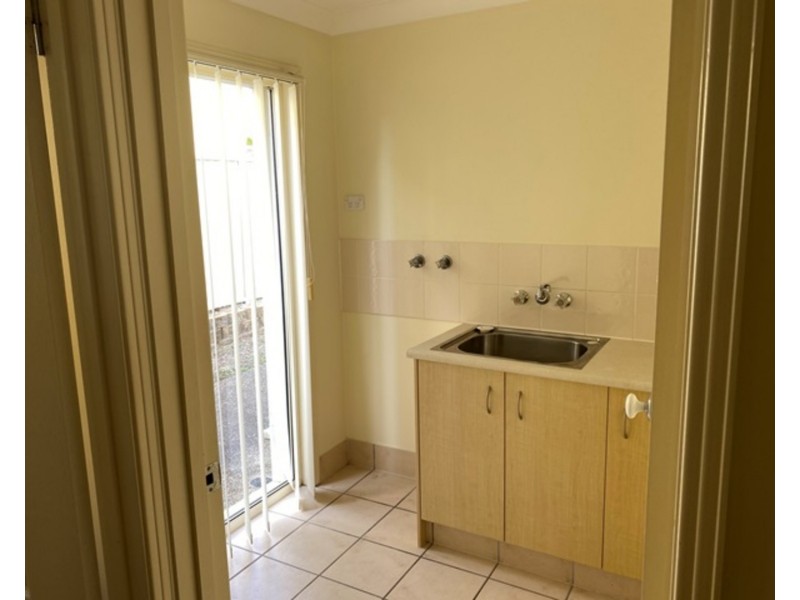 3 Golden Bear Drive, Arundel QLD 4214