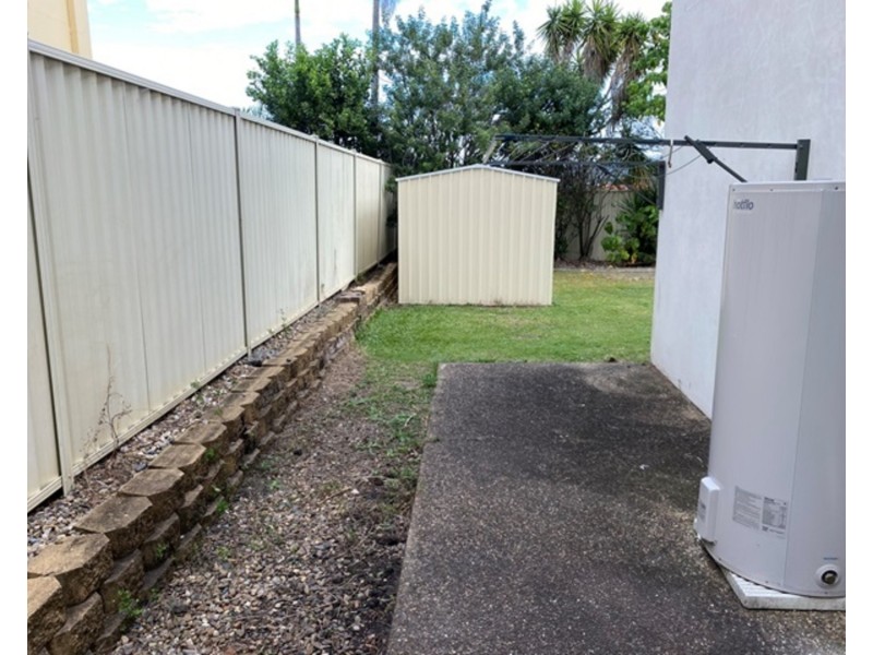 3 Golden Bear Drive, Arundel QLD 4214