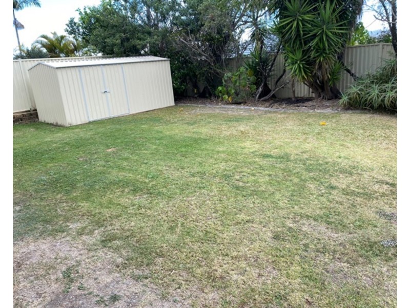 3 Golden Bear Drive, Arundel QLD 4214