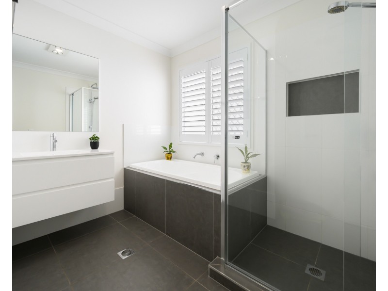 C/108 Pohlman Street, Southport QLD 4215