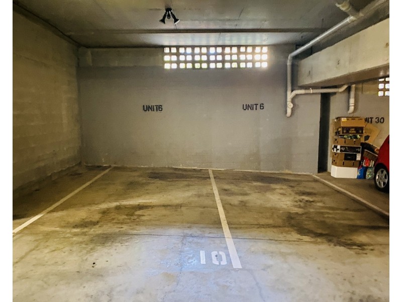 6/170 High Street, Southport QLD 4215