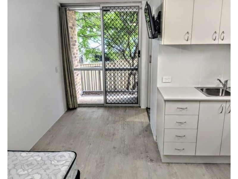 3/135 Nerang Street, Southport QLD 4215