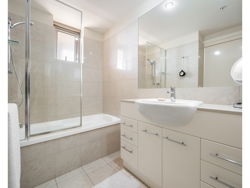 2802/50 Marine Parade, Southport QLD 4215