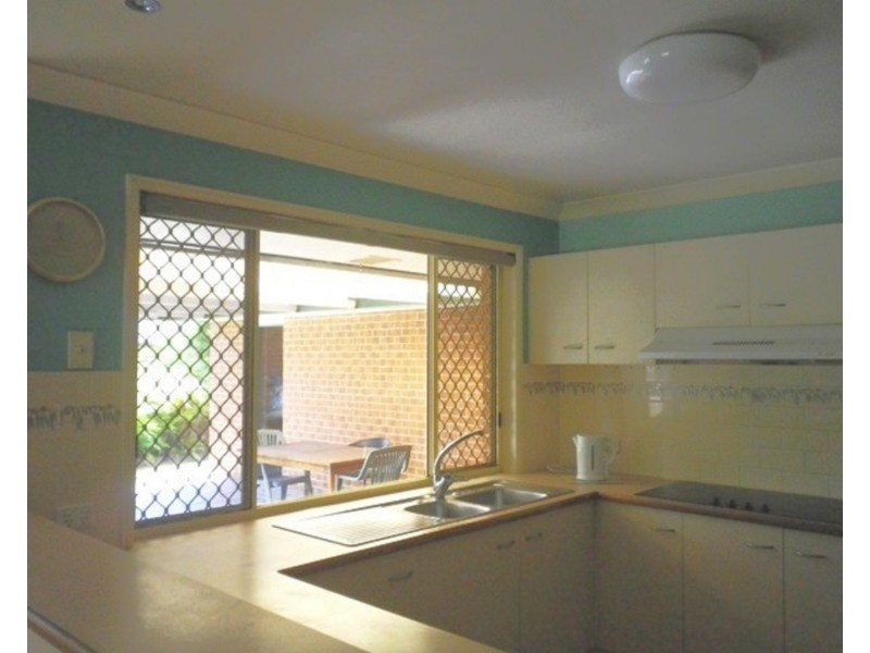 15 Cherry Hill Crescent, Parkwood QLD 4214