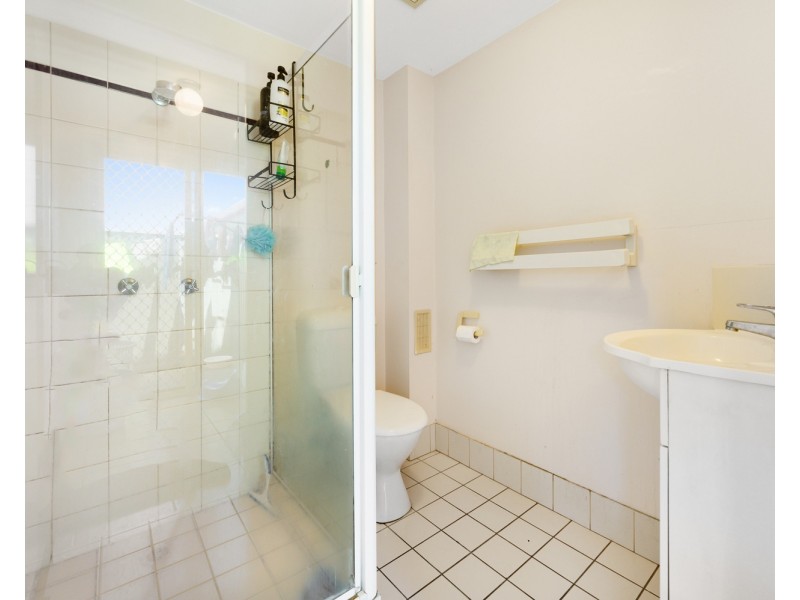 9/202 Queen Street, Southport QLD 4215