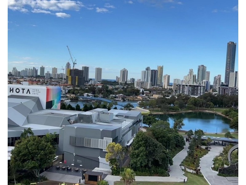 1/191 Stanhill Drive, Chevron Island QLD 4217