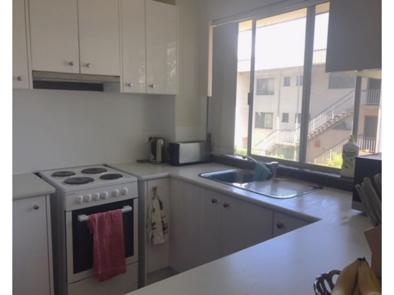 7/210 Scarborough Street, Southport QLD 4215