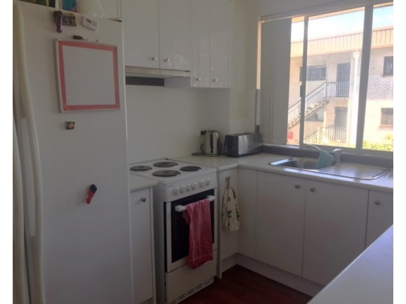 7/210 Scarborough Street, Southport QLD 4215