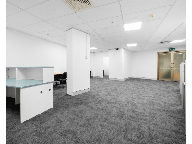 204/Pivotal Point 50 Marine Parade, Southport QLD 4215