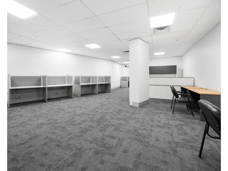 204/Pivotal Point 50 Marine Parade, Southport QLD 4215